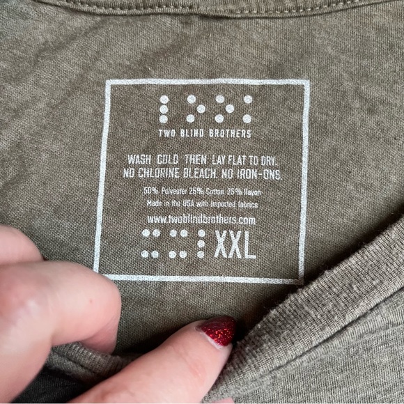 Two blind Brothers “perspective” graphic short sleeve tee - Picture 3 of 8